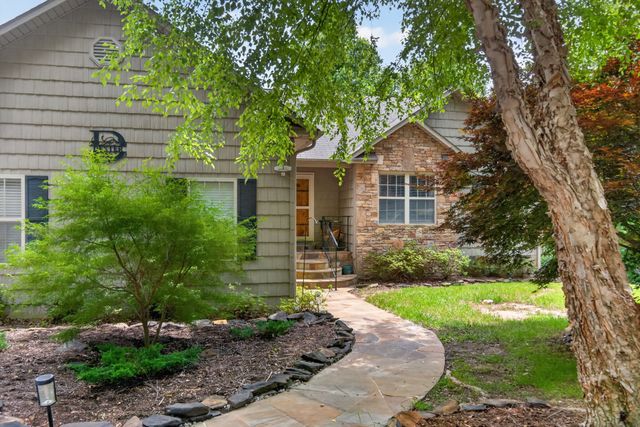232 Victoria Cir, Jamestown, TN 38556