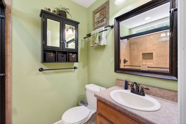 232 Victoria Cir, Jamestown, TN 38556