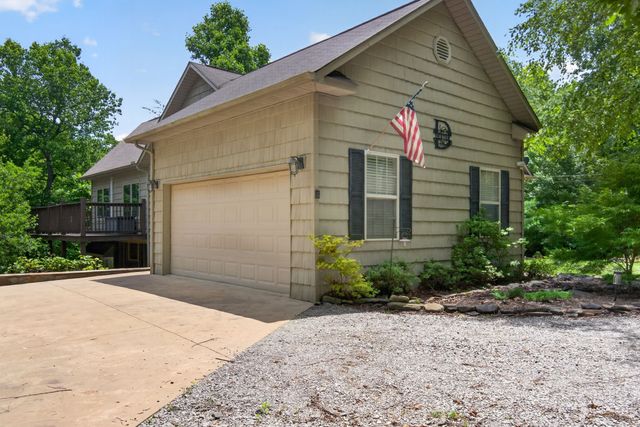 232 Victoria Cir, Jamestown, TN 38556