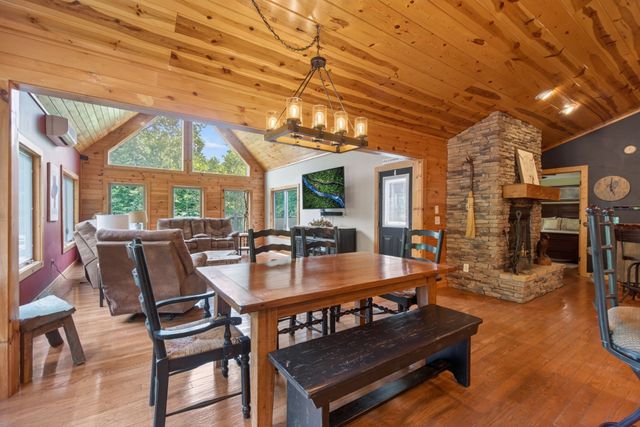 232 Victoria Cir, Jamestown, TN 38556