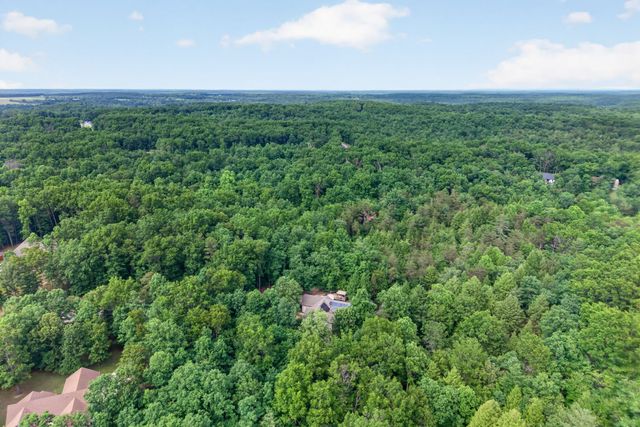 232 Victoria Cir, Jamestown, TN 38556