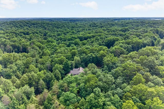 232 Victoria Cir, Jamestown, TN 38556