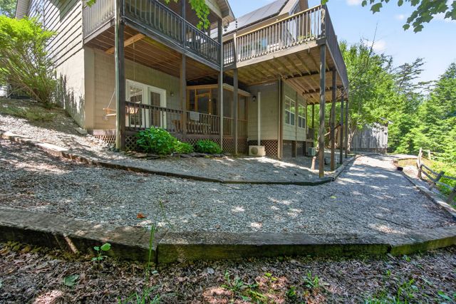 232 Victoria Cir, Jamestown, TN 38556