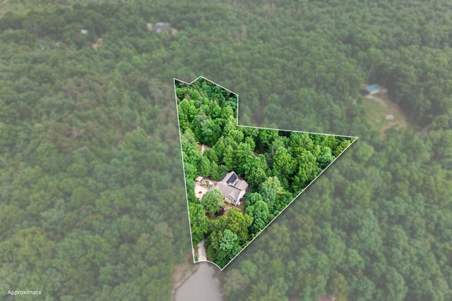 232 Victoria Cir, Jamestown, TN 38556