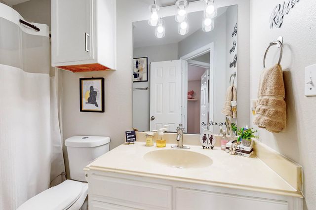 8000 Arbor Avenue, Fort Worth, TX 76116