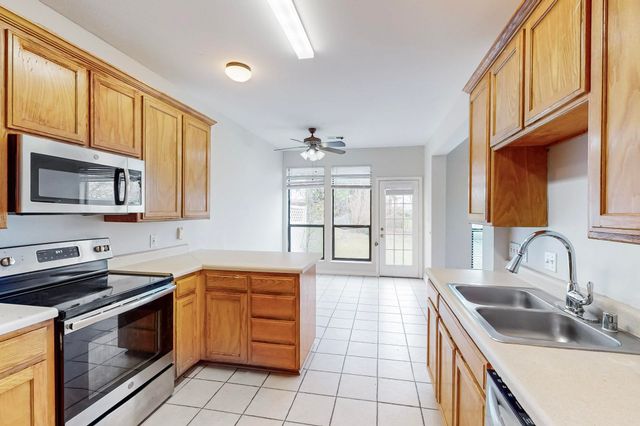 8000 Arbor Avenue, Fort Worth, TX 76116