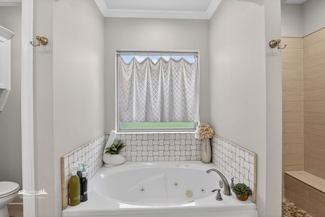 260 Arrowhead Drive, Bossier City, LA 71111