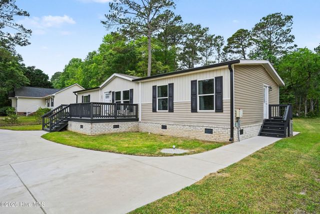 335 Ridgewood Drive NW, Calabash, NC 28467