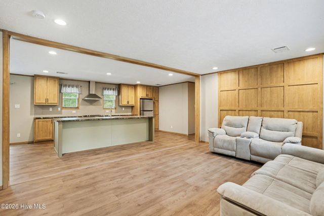 335 Ridgewood Drive NW, Calabash, NC 28467