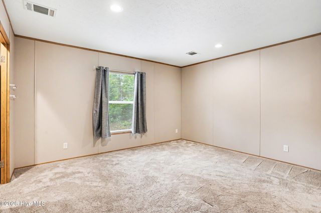 335 Ridgewood Drive NW, Calabash, NC 28467