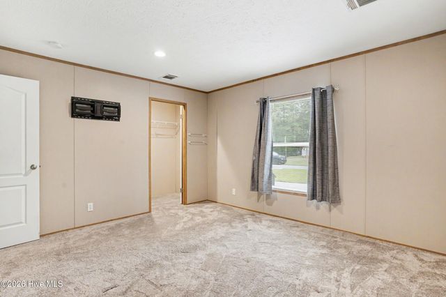 335 Ridgewood Drive NW, Calabash, NC 28467