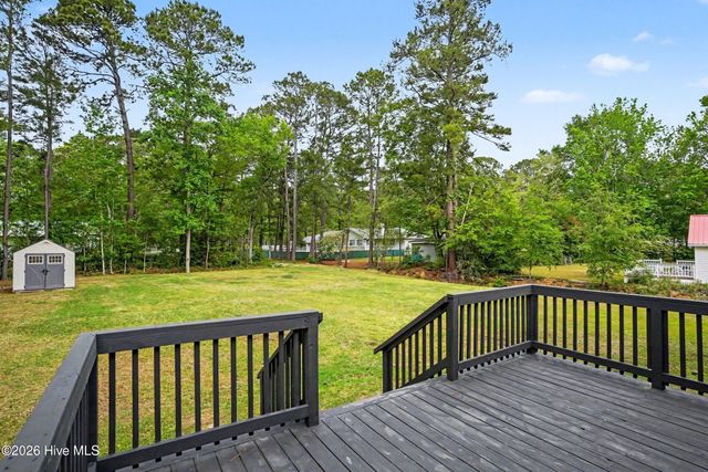 335 Ridgewood Drive NW, Calabash, NC 28467