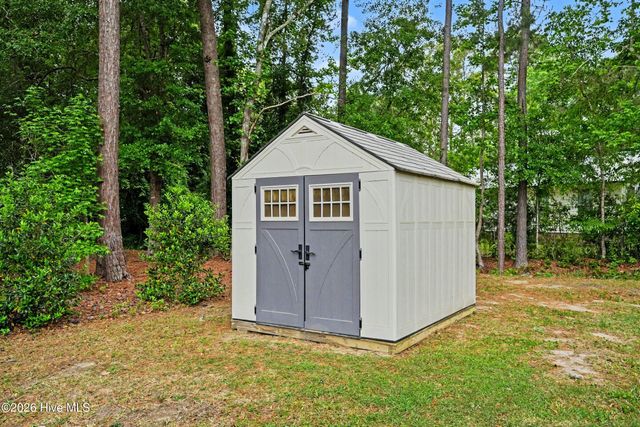 335 Ridgewood Drive NW, Calabash, NC 28467