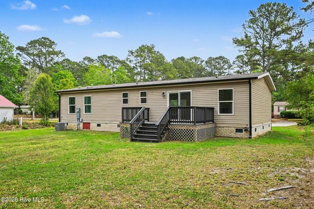 335 Ridgewood Drive NW, Calabash, NC 28467