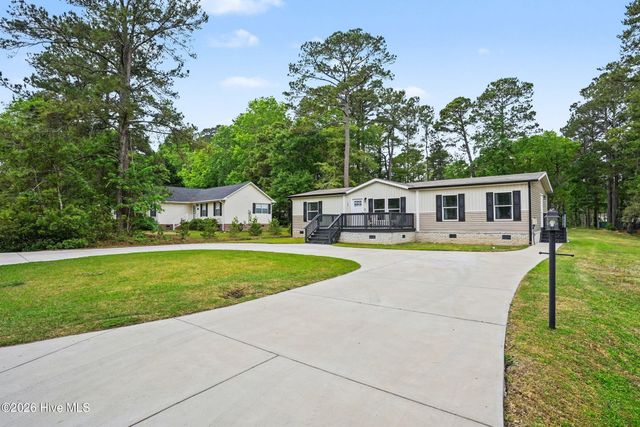 335 Ridgewood Drive NW, Calabash, NC 28467