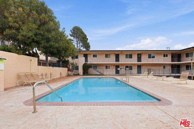 2940 N Verdugo Road 305, Glendale, CA 91208