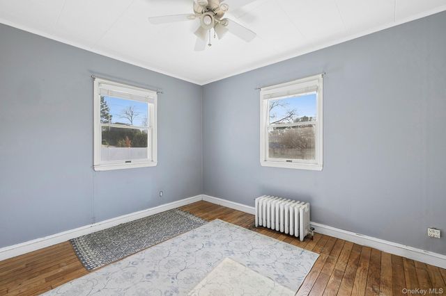 42 Smith Street, Greenlawn, NY 11740