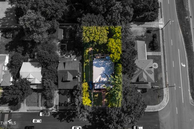 827 West Pine Street, Johnson City, TN 37604