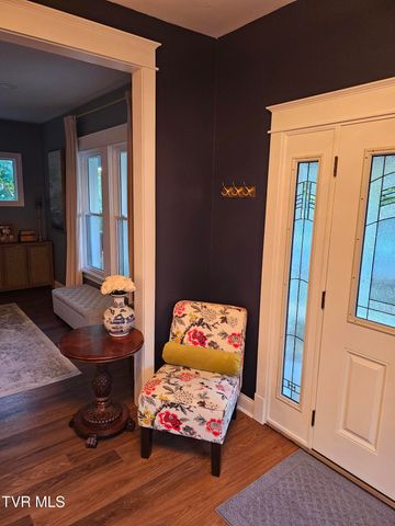 827 West Pine Street, Johnson City, TN 37604