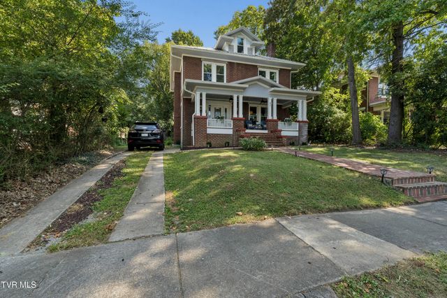 827 West Pine Street, Johnson City, TN 37604