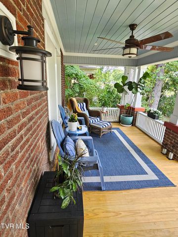 827 West Pine Street, Johnson City, TN 37604