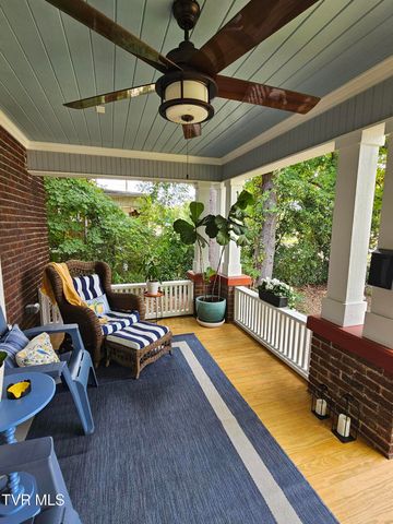 827 West Pine Street, Johnson City, TN 37604