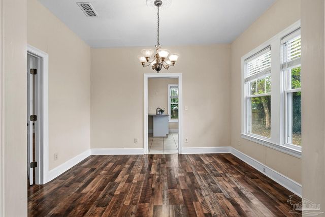 1114 E Lloyd St, Pensacola, FL 32503