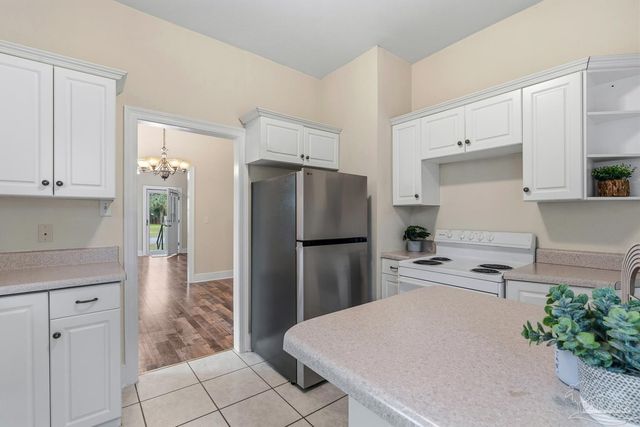 1114 E Lloyd St, Pensacola, FL 32503