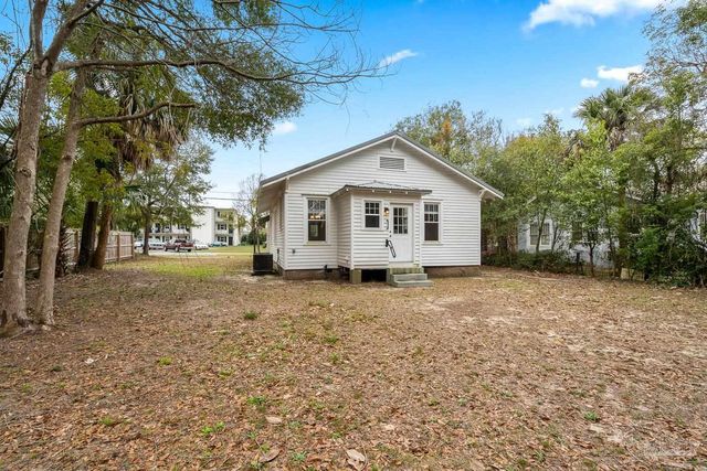 1114 E Lloyd St, Pensacola, FL 32503