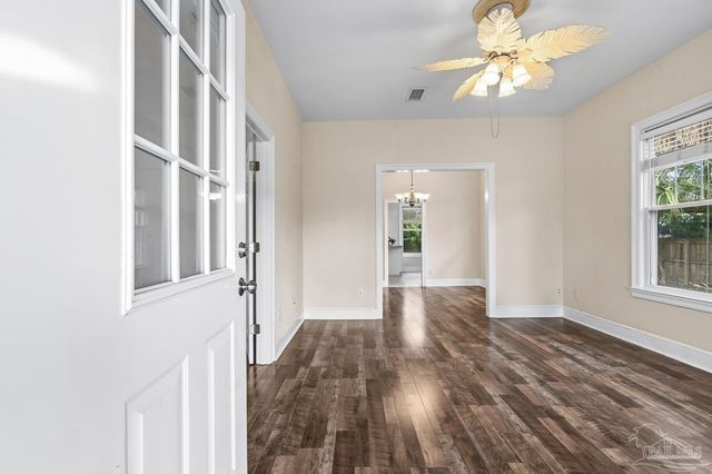 1114 E Lloyd St, Pensacola, FL 32503