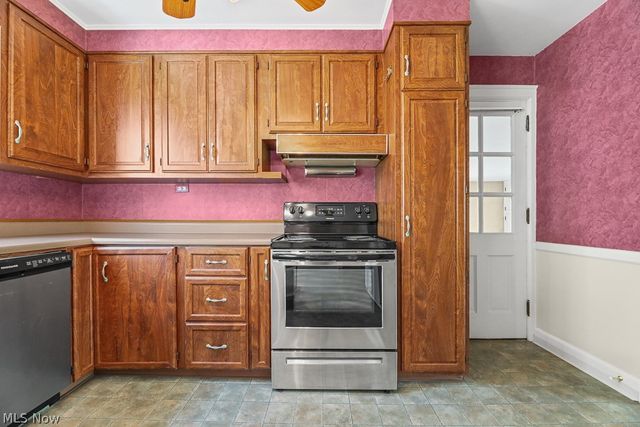 1134 Glamorgan Street, Alliance, OH 44601