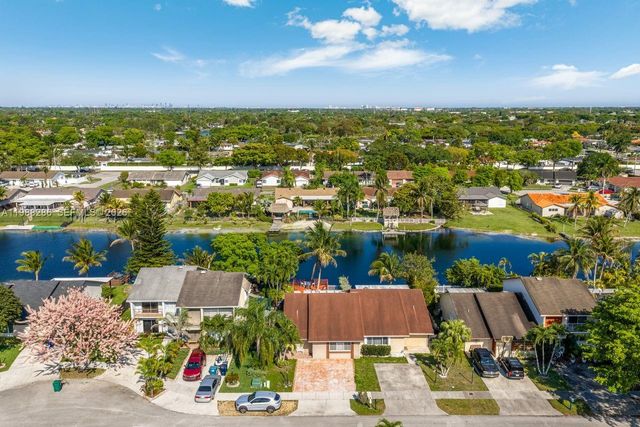 7821 SW 148th Ave 2, Miami, FL 33193