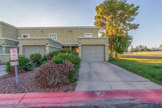 815 E GROVERS Avenue 1, Phoenix, AZ 85022