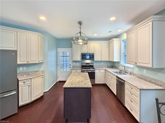 952 Checkerspot WAY, Chesapeake, VA 23323