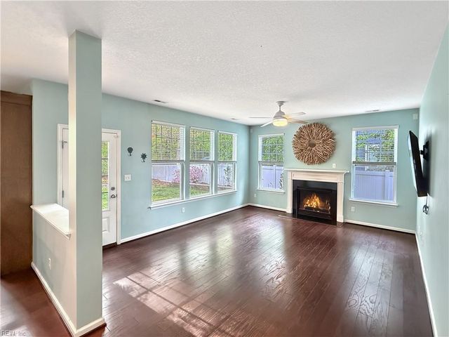 952 Checkerspot WAY, Chesapeake, VA 23323