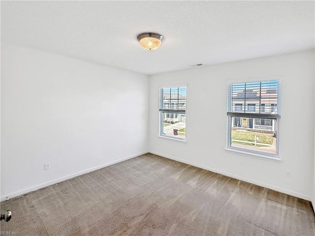 952 Checkerspot WAY, Chesapeake, VA 23323