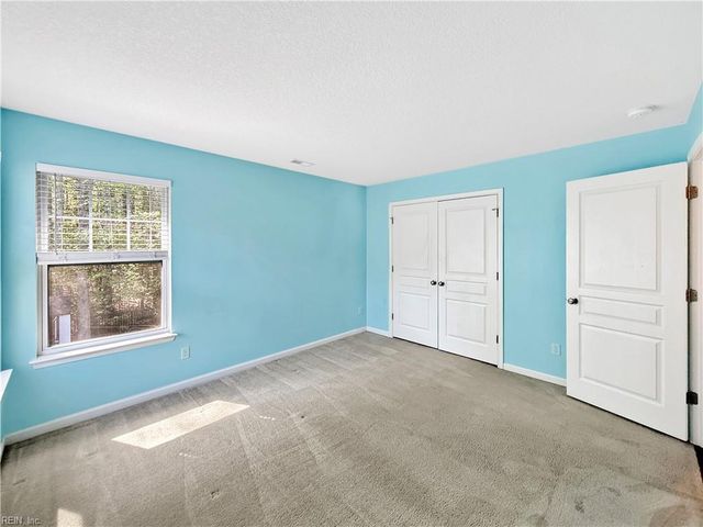 952 Checkerspot WAY, Chesapeake, VA 23323
