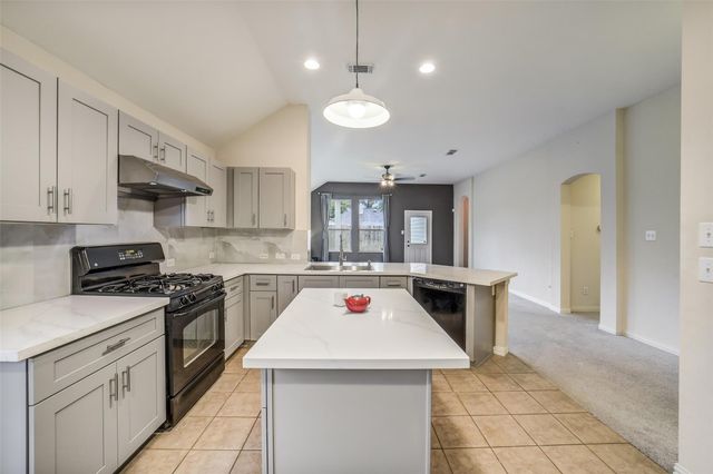7111 Cornflower Lane, Katy, TX 77494