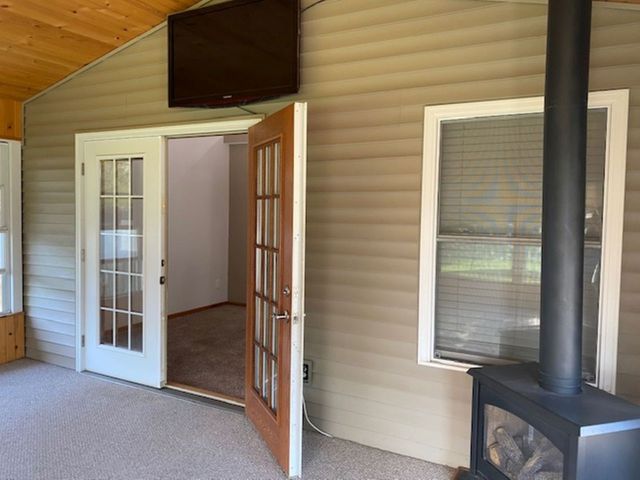 5816 Heather Avenue, Davenport, IA 52807