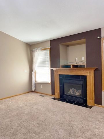 5816 Heather Avenue, Davenport, IA 52807
