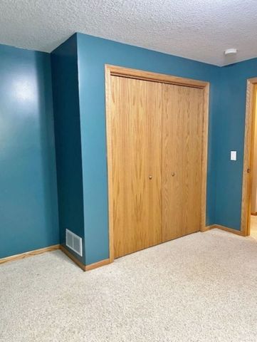 5816 Heather Avenue, Davenport, IA 52807