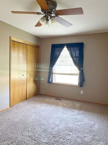 5816 Heather Avenue, Davenport, IA 52807