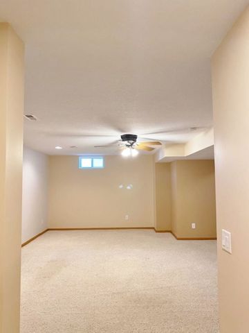 5816 Heather Avenue, Davenport, IA 52807