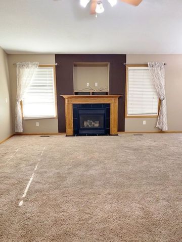 5816 Heather Avenue, Davenport, IA 52807