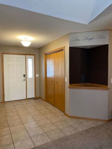 5816 Heather Avenue, Davenport, IA 52807