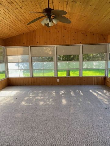 5816 Heather Avenue, Davenport, IA 52807