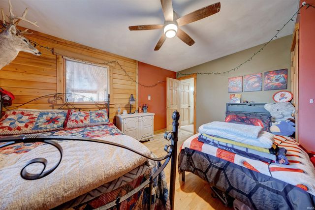 385 W Evergreen Plaza N, Santa Claus, IN 47579