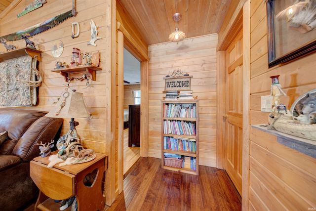 385 W Evergreen Plaza N, Santa Claus, IN 47579