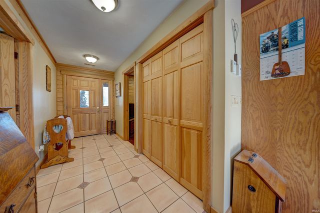 385 W Evergreen Plaza N, Santa Claus, IN 47579