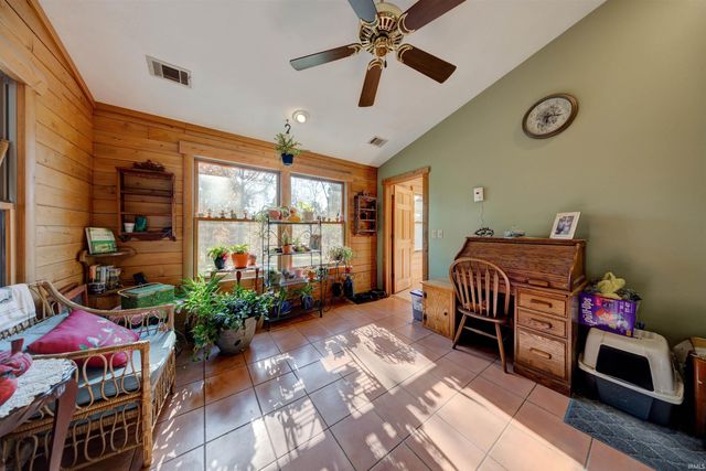 385 W Evergreen Plaza N, Santa Claus, IN 47579